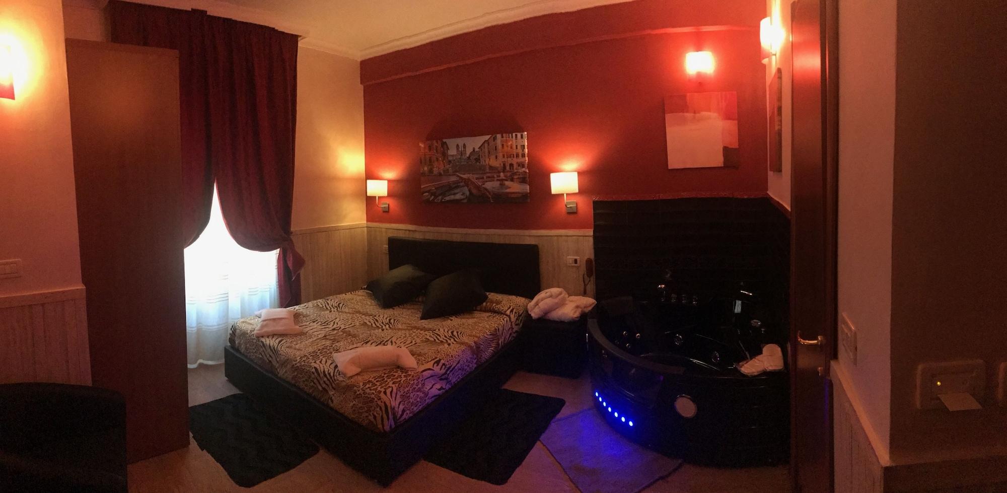 Pyramid Hotel Roma
